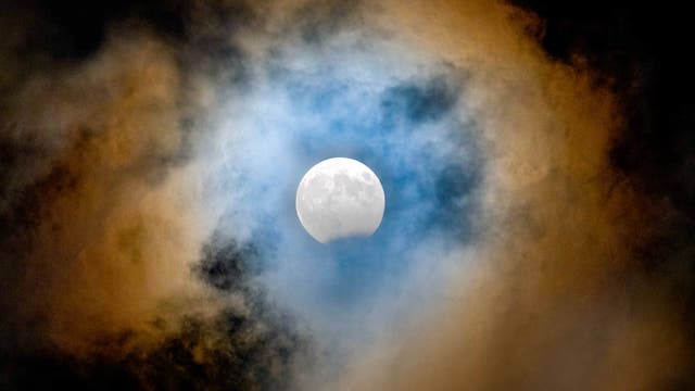 Lunar Eclipse and Lunar corona