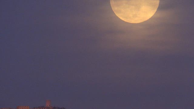 Full Moon above Sant'Angelo Romano 