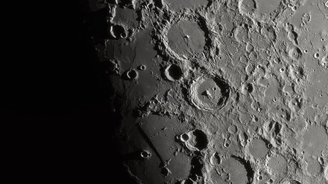Der Mond am 9. Februar 2022   (3)