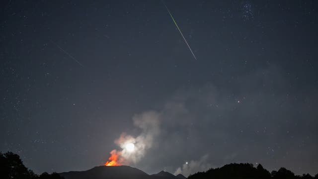 Conjunction over Mount Etna