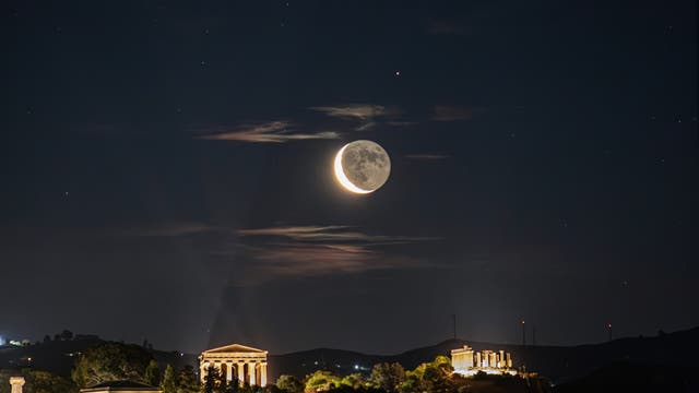 The Moon and Mars conjunction