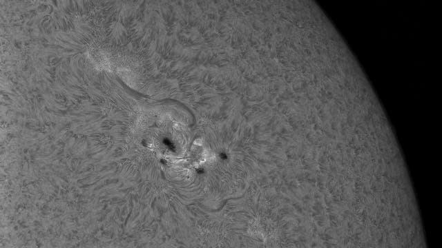 H-alpha-Sonne am 5. März 2011,  Teil 1