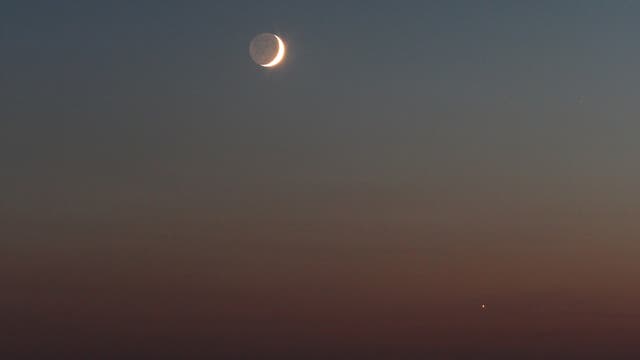 Venus und Mond über dem Bodensee