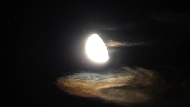 Der Mond in den Plejaden: Kurz vor der Bedeckung von Alkyone