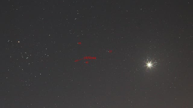 Plejaden, Venus, (4) Vesta -2