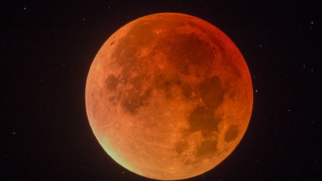 "Blutrünstiger" Mond über Süddeutschland