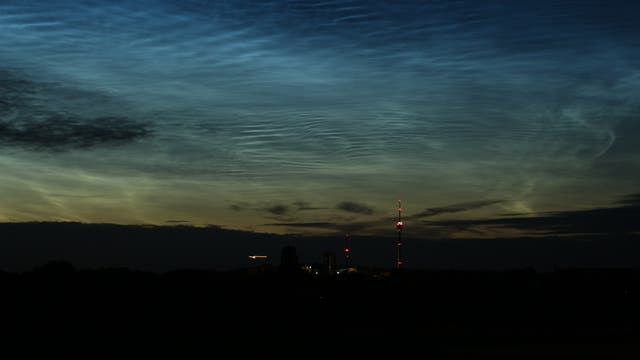 Leuchtende Nachtwolken -2