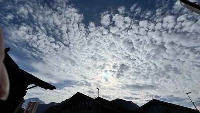 Wolken über Interlaken
