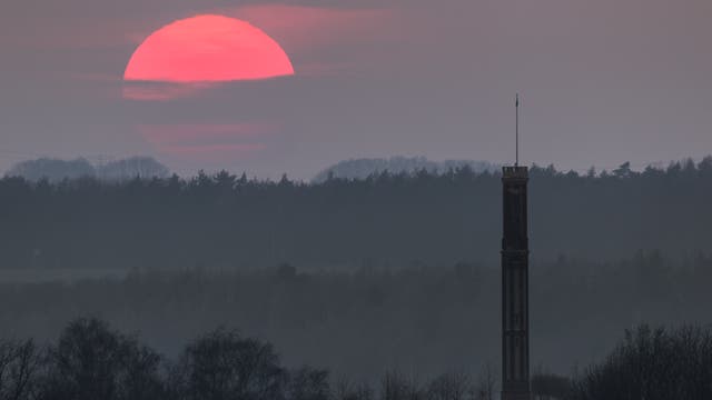 Sonnenuntergang am Böhrigener Aussichtsturm