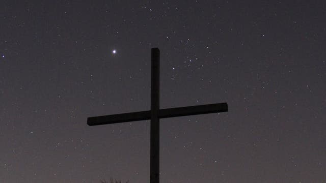 Jupiter über dem Osterkreuz Hülben