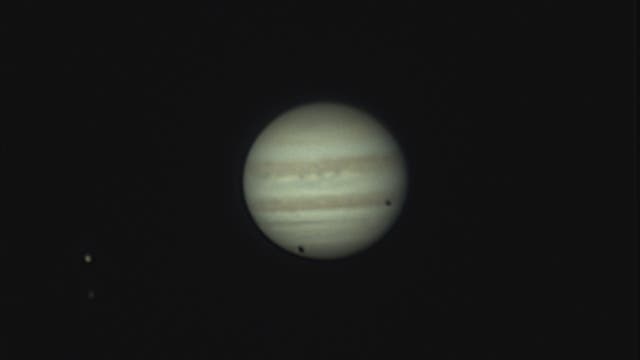 Jupiter mit zwei Mondschatten