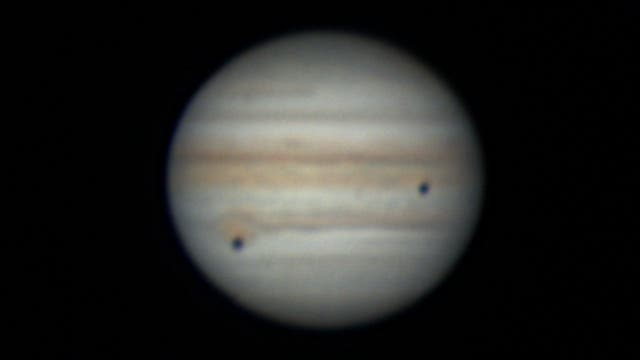 Jupiter, Kallisto und Io am 30. Juli 2021 - 1