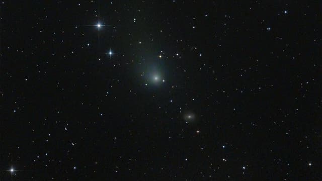 Komet C/2018 W2 (Africano) bei NGC7743