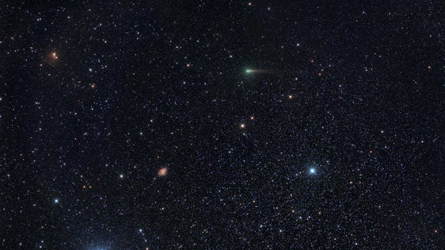 Komet 67P/Tschurjumow-Gerasimenko und M1 (Krebsnebel) im Stier im Oktober 2021