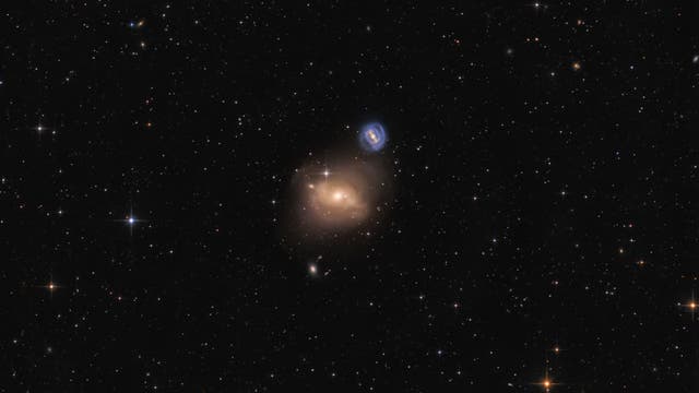Messier 85 und NGC 4394