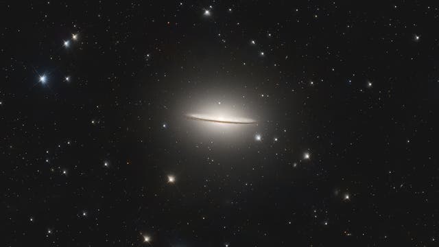 M 104 Sombrero-Galaxie
