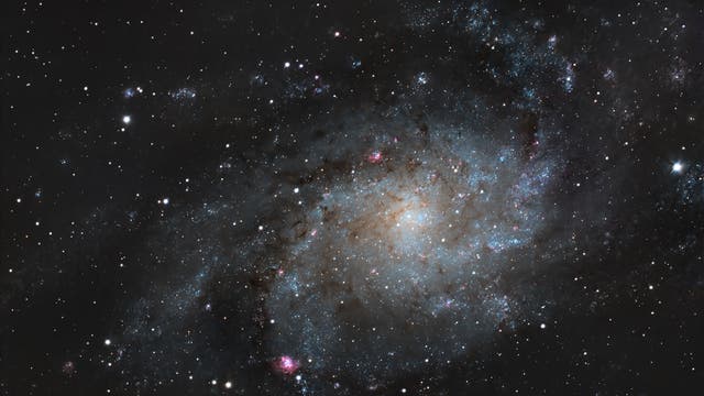 M33 - Dreiecksgalaxie, Standard