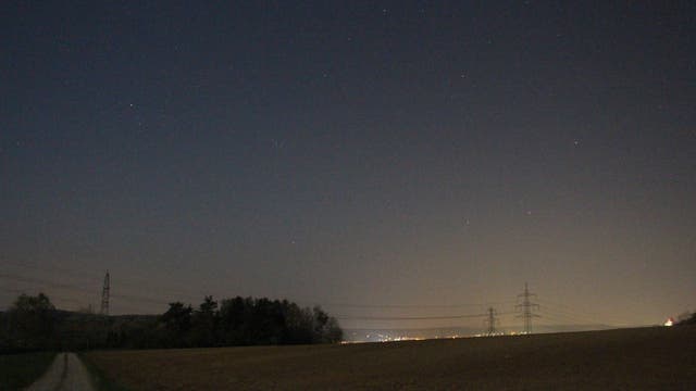 Mars im Sternbild Stier am Abendhimmel