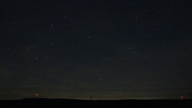Mars im untergehenden Sternbild Krebs