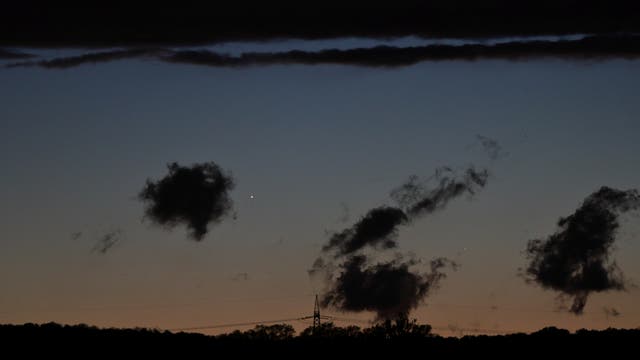 Merkur und Pleiaden am Abendhimmel