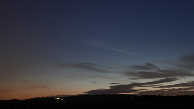 Merkur und Sternbild Stier am Abendhimmel