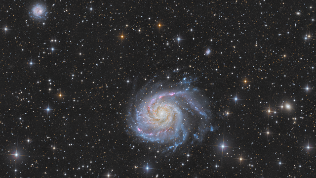 Messier 101 (Feuerrad-Galaxie) & NGC 5474