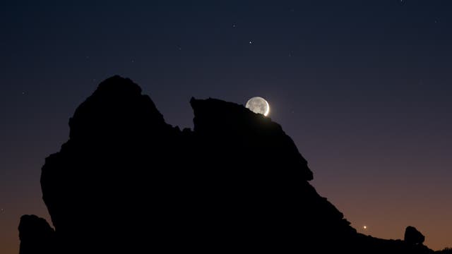 Mond und Venusuntergang
