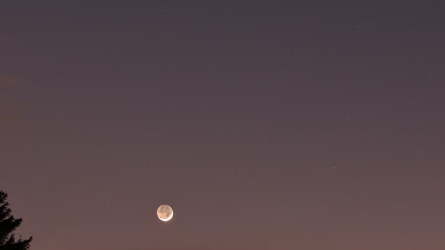 Venus und Mond mit Erdschein