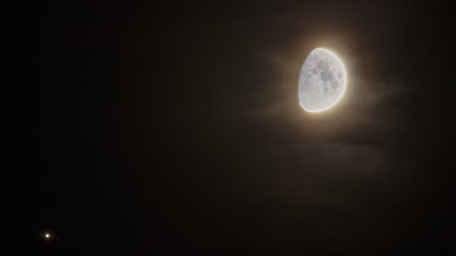 Mond trifft Jupiter am 9. August 2019