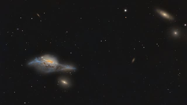 Die Augen - NGC 4438 und NGC 4435