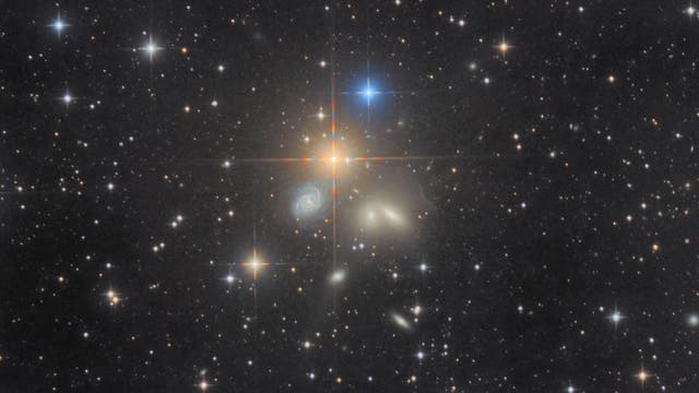 NGC 5350 und Umgebung