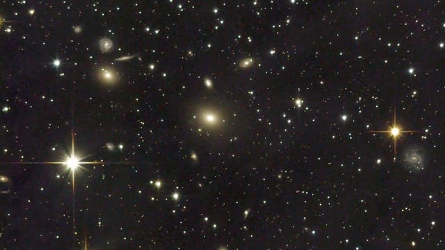 Die NGC-1060-Galaxiengruppe im Sternbild Dreieck