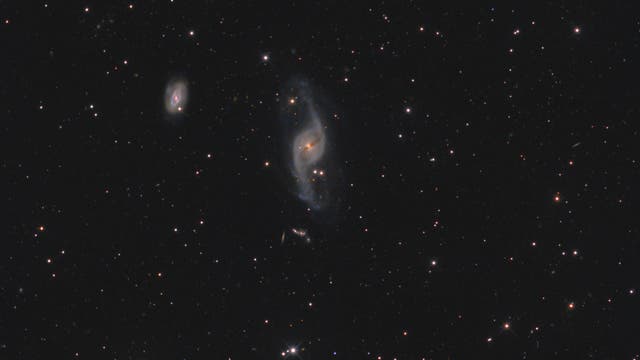 NGC 3718 = Arp 214