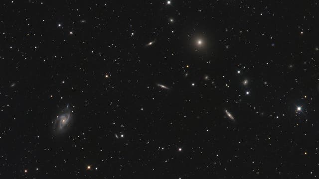 NGC 5054 und NGC 5044