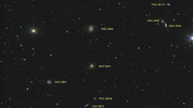 NGC 5945 (Objekte)