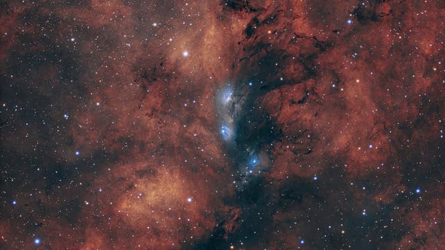 NGC 6914