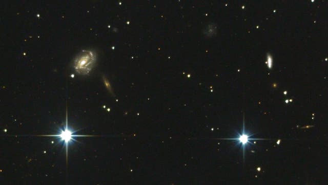 NGC 877/876 - Galaxienpaar im Sternbild Widder Ausschnittsvergrößerung