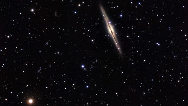 NGC 891 und HD 219749