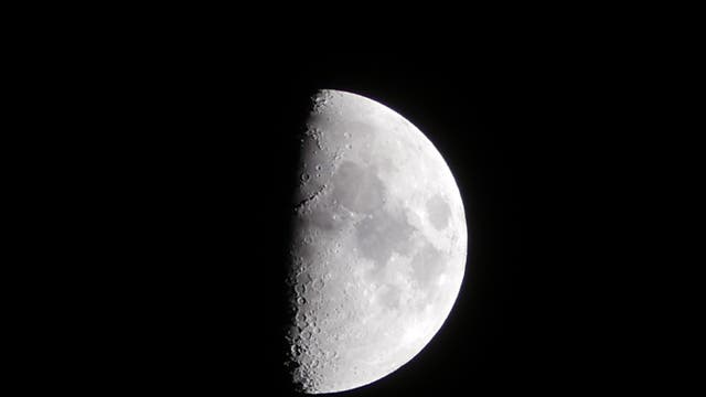Der Mond am 17. Januar 2016
