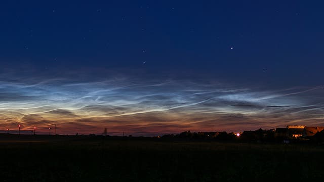 leuchtende Nachtwolken - Panoramaaufnahme Teil 2