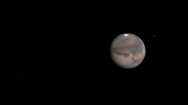 Mars mit Phobos und Deimos