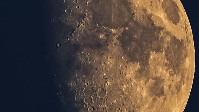 Gibbous crescent  58 %  Sicily - Ragusa 