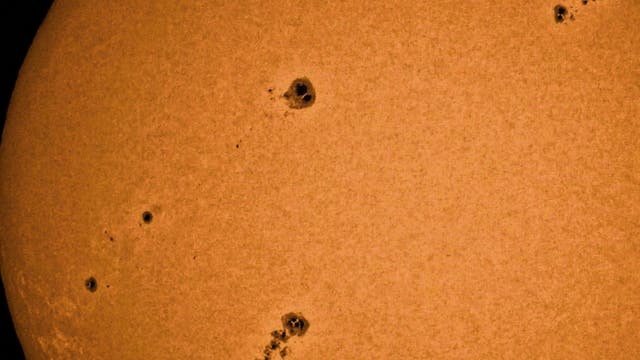 New large Sunspots Sicily-Italy Ragusa