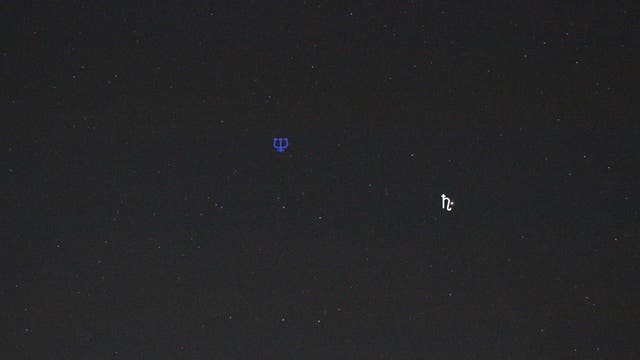 Saturn und Neptun (Objekte beschriftet)