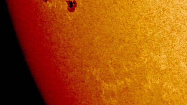 Sonnenfleckengruppe 2835 mit großem Fackelgebiet