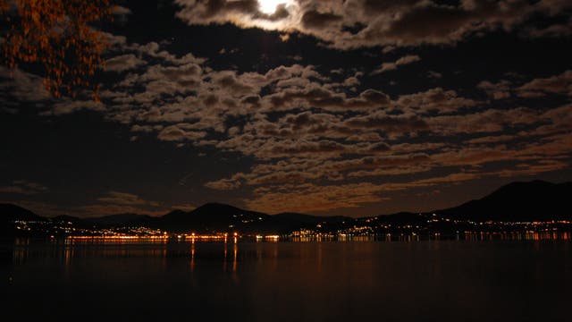 Mondlichtszenario Lago Maggiore