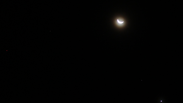 Mond, Venus und Regulus am Morgenhimmel