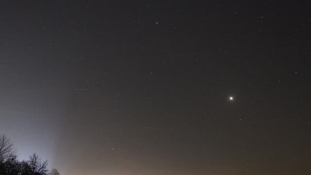 Venus und Saturn am Abendhimmel