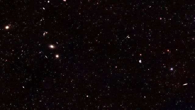 Markarjan-Kette, Messier 87 und Messier 100