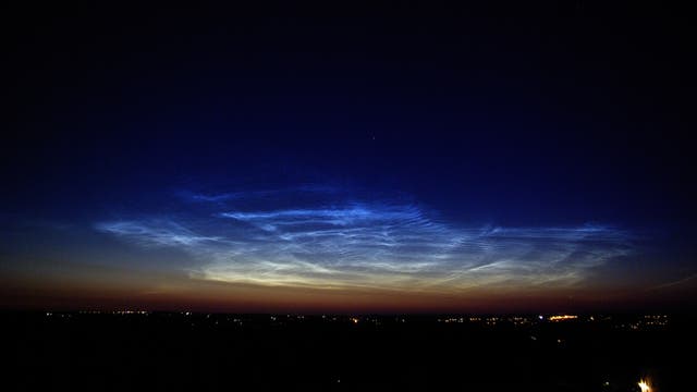 Leuchtende Nachtwolken, aufgenommen von der Sternwarte Remscheid